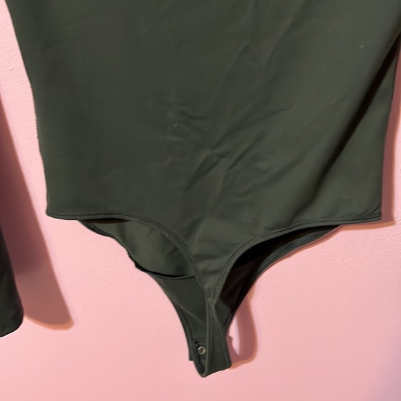 Abercrombie & Fitch Soft A&F Collection Dark Green Mock Neck Bodysuit - Picture 10 of 11